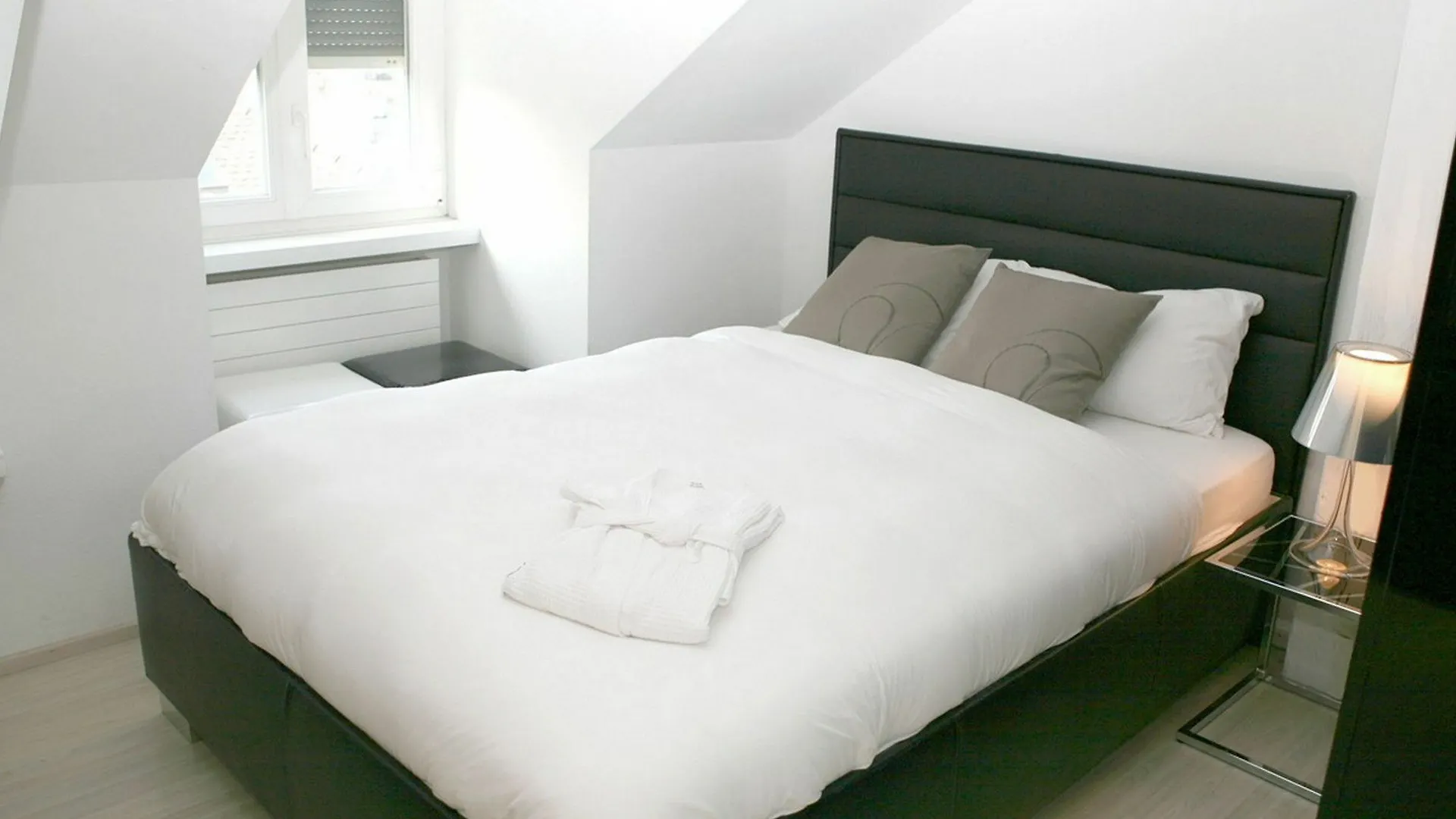 Visionapartments Cramerstrasse 2-6 - Contactless Check-In Zurich Apartment